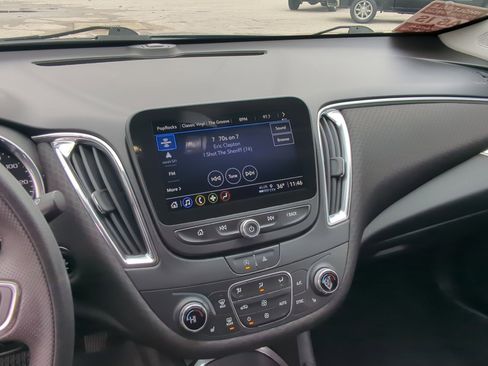 Used 2021 Chevrolet Malibu LT image 20