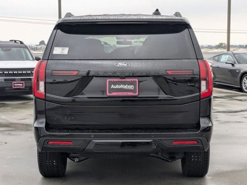 New 2026 Ford Expedition Platinum w/ Stealth Appearance Package image 8