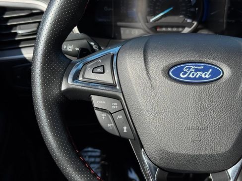 Certified 2022 Ford Edge ST-Line w/ Class II Trailer Tow Package AWD/4WD image 28