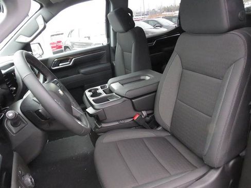 New 2026 Chevrolet Silverado 1500 LT image 17