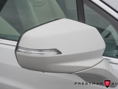 Used 2024 Cadillac XT5 Premium Luxury w/ Technology Package image 16