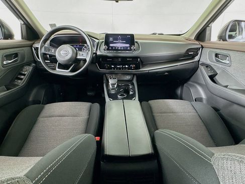 Used 2022 Nissan Rogue SV image 26