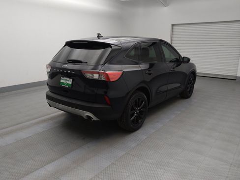 Used 2021 Ford Escape S image 9