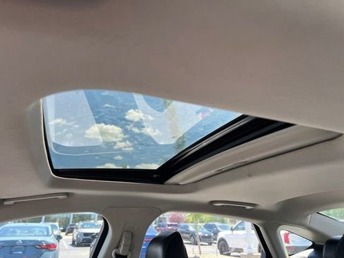 Used 2020 Ford Fusion Titanium AWD/4WD image 28