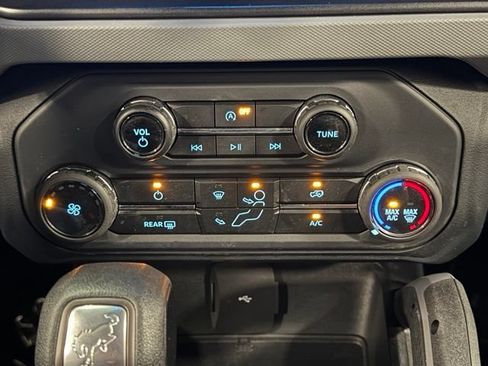 Used 2022 Ford Bronco 4-Door AWD/4WD image 27