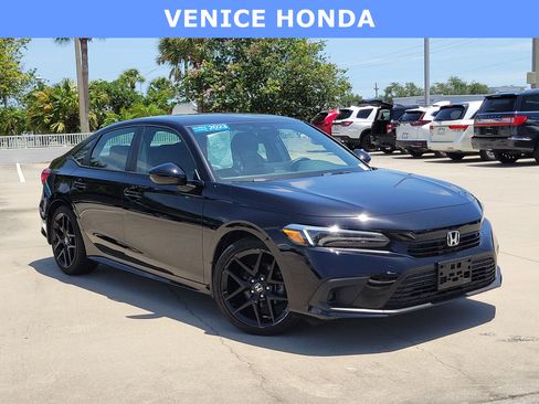 Used 2023 Honda Civic Sport image 1