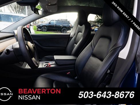 Used 2022 Tesla Model Y Long Range image 16