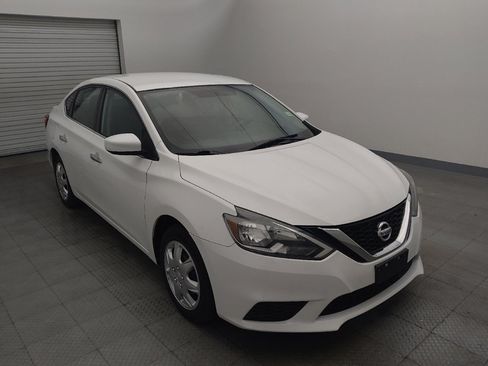 Used 2019 Nissan Sentra S FWD image 13