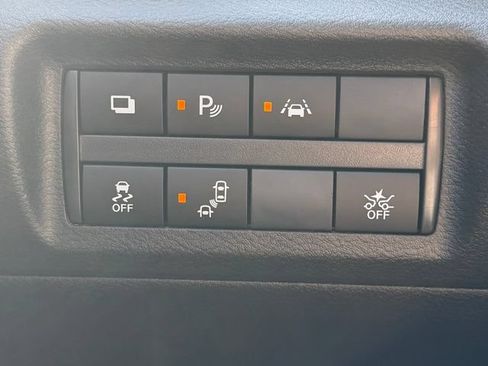 Used 2025 Nissan Kicks Play S FWD image 14