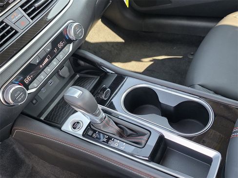 New 2025 Nissan Altima 2.5 SR w/ SR Premium Package image 18