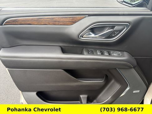 Used 2021 Chevrolet Tahoe Premier AWD/4WD image 21