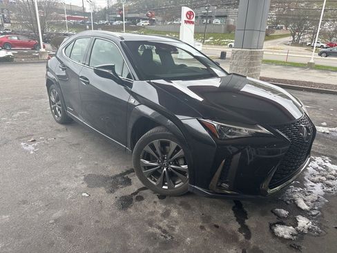 Used 2022 Lexus UX 250h F Sport w/ F Sport Premium Package image 2