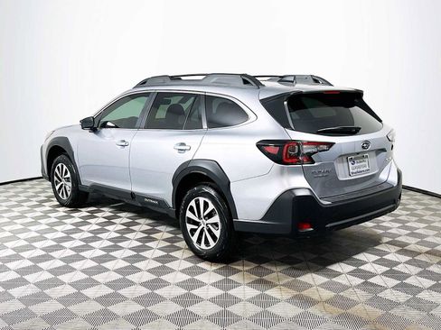Certified 2025 Subaru Outback Premium image 5