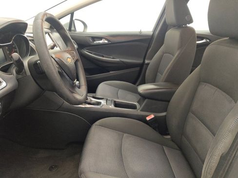 Used 2018 Chevrolet Cruze LT w/ LT Fleet Convenience Package FWD image 17