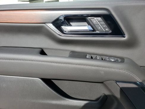 New 2026 GMC Yukon Denali RWD image 17