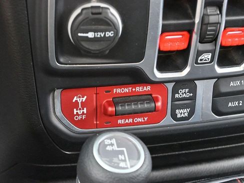 Used 2020 Jeep Gladiator Rubicon AWD/4WD image 26
