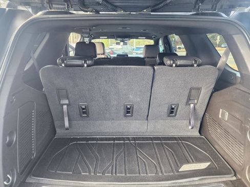 Used 2021 Chevrolet Tahoe Z71 image 11