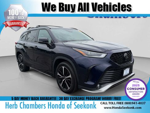 Used 2022 Toyota Highlander XSE AWD/4WD image 1