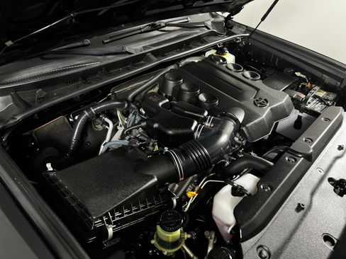 Used 2012 Toyota 4Runner SR5 RWD image 10