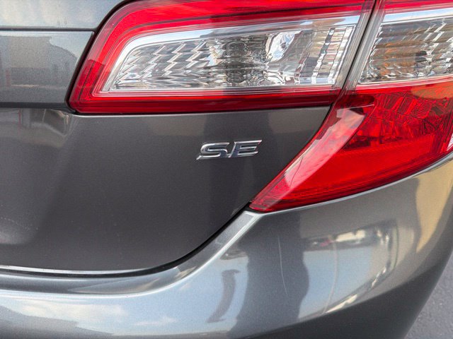Used 2013 Toyota Camry SE FWD image 9