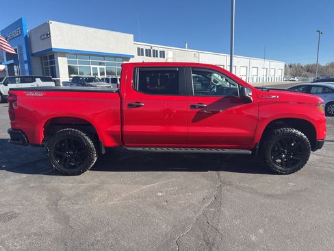 Used 2022 Chevrolet Silverado 1500 Custom Trail Boss w/ LPO, Dark Essentials Package image 4