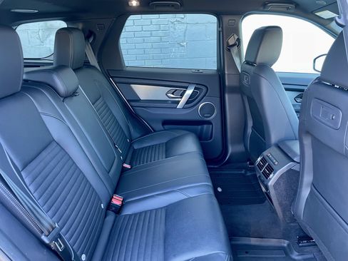 Certified 2024 Land Rover Discovery Sport Dynamic SE image 31