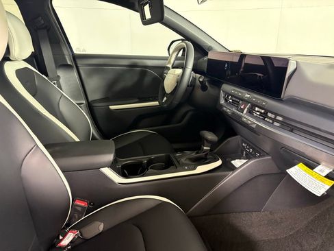New 2026 Kia K4 EX FWD image 15