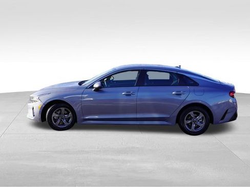 Used 2022 Kia K5 LXS image 9