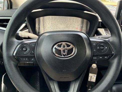 Certified 2025 Toyota Corolla LE FWD image 22