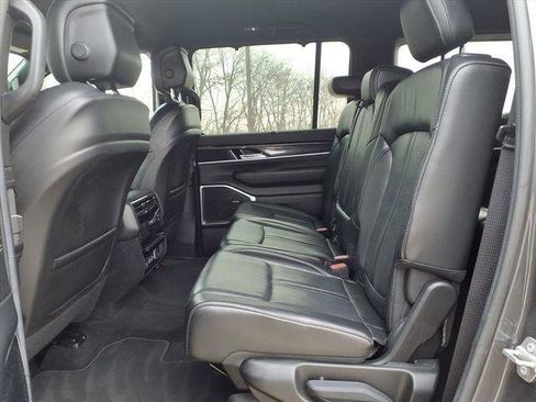 Used 2022 Jeep Wagoneer Series I w/ Convenience Group I image 21