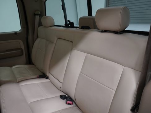 Used 2004 Ford F150 Lariat image 13