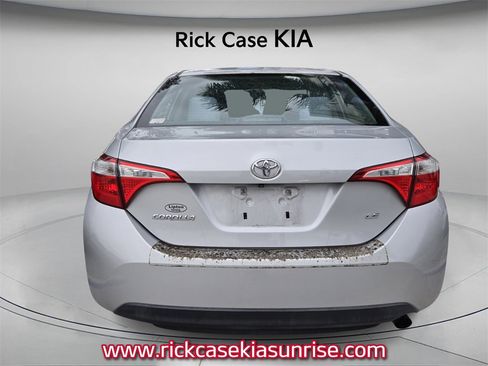 Used 2015 Toyota Corolla LE image 6