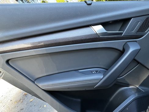 Used 2022 Audi Q5 2.0T Prestige image 30