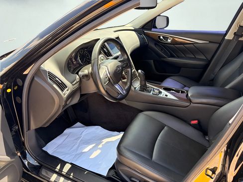 Used 2019 INFINITI Q50 Luxe w/ Essential Package (3.0T Luxe) RWD image 10