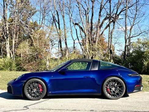 Certified 2025 Porsche 911 Targa 4 GTS image 2