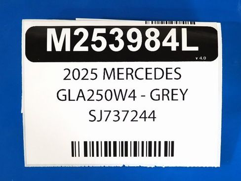 Certified 2025 Mercedes-Benz GLA 250 4MATIC image 30