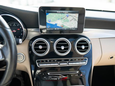 Used 2018 Mercedes-Benz C 300 C 300 image 17