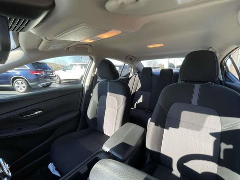 Used 2024 Nissan Sentra SV image 32