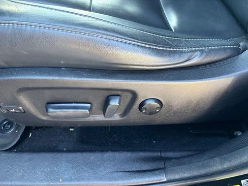 Used 2017 Toyota Highlander SE AWD/4WD image 13