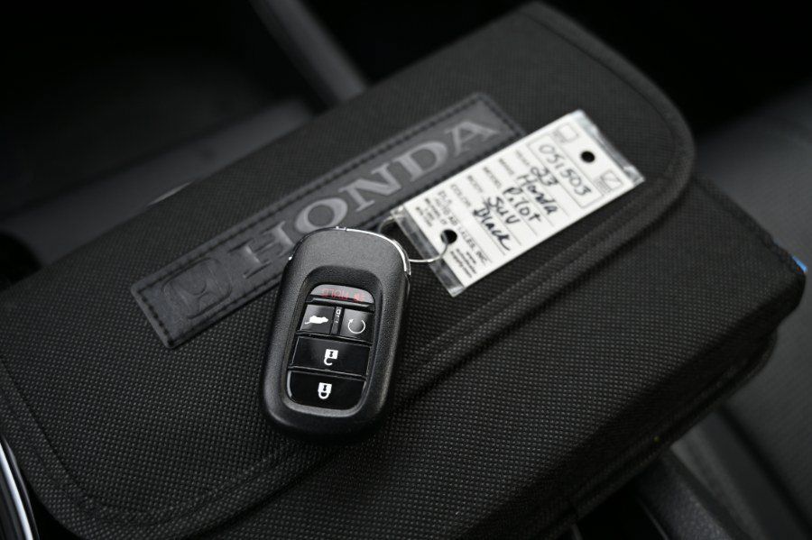 Used 2023 Honda Pilot Elite image 38