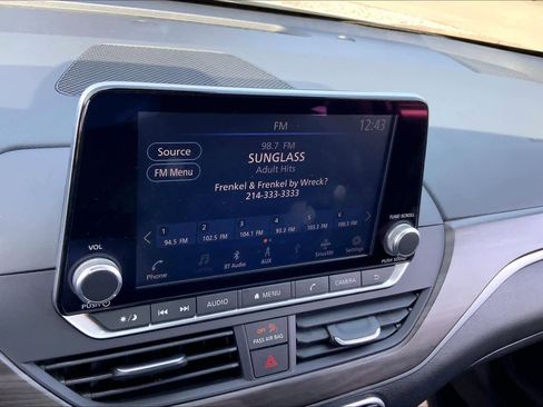 Used 2024 Nissan Altima 2.5 SV image 31