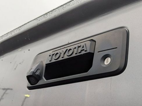 Used 2017 Toyota Tundra Limited w/ Limited Premium Package image 29