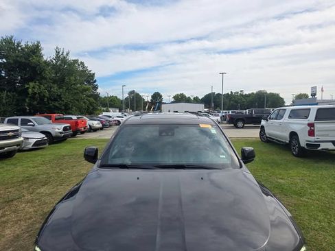 Used 2024 Dodge Durango GT AWD/4WD image 43