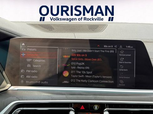 Used 2022 BMW X7 xDrive40i w/ M Sport Package AWD/4WD image 14