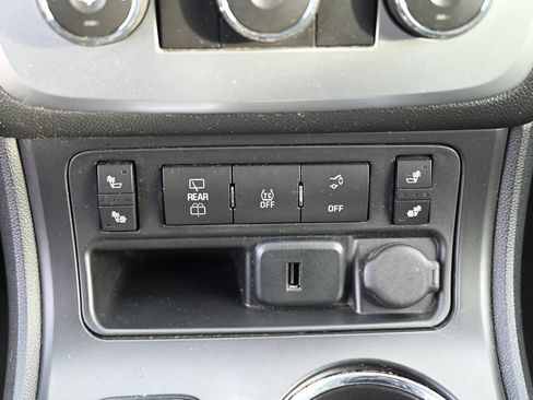 Used 2015 GMC Acadia SLE image 31