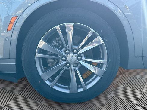 Used 2023 Cadillac XT6 Premium Luxury w/ Technology Package image 35