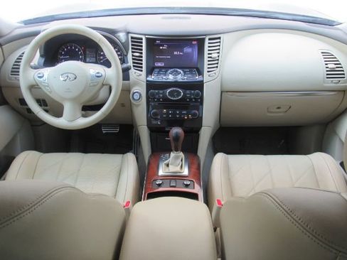 Used 2014 INFINITI QX70 2WD w/ Premium Package image 3