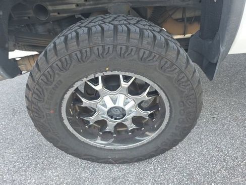 Used 2017 GMC Sierra 2500 Denali w/ Duramax Plus Package image 12