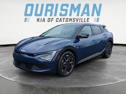 New 2025 Kia EV6 Light w/ Light LR Technology Package image 2