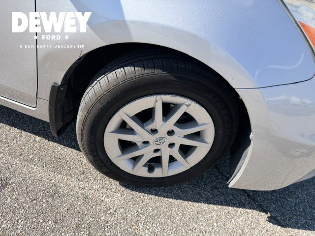 Used 2012 Toyota Prius V Two FWD image 34
